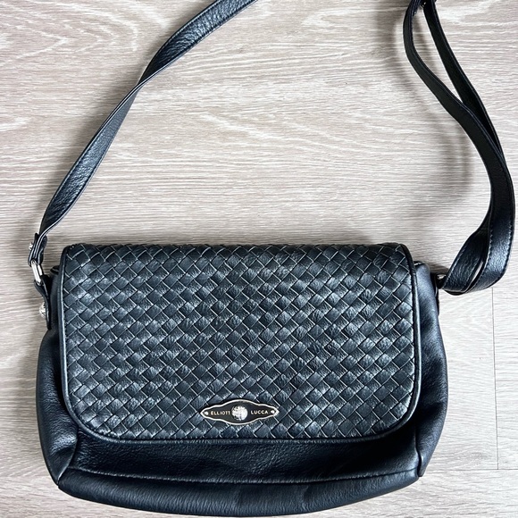 Elliott Lucca black lattice leather shoulder bag. - Picture 1 of 5